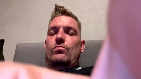 Snapshot of boomfxx1985 chatting on September 17, 9:05 pm boomfxx1985 online show from September 17, 9:05 pm