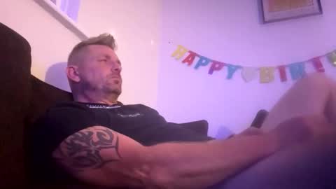 Snapshot of boomfxx1985 chatting on September 28, 10:26 pm boomfxx1985 online show from September 28, 10:26 pm