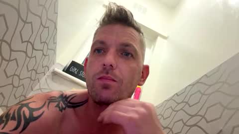 Snapshot of boomfxx1985 chatting on November 1, 11:51 pm boomfxx1985 online show from November 1, 11:51 pm