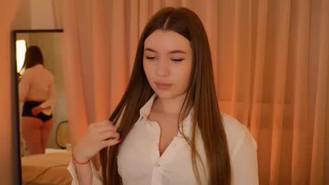 boootyfrytti online show from October 27, 9:19 pm