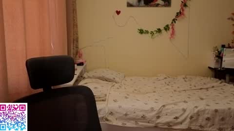 Snapshot of booozekirs_ chatting on May 18, 3:02 am Milena online show from May 18, 3:02 am