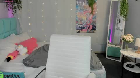 Snapshot of booozekirs_ chatting on June 17, 2:58 am Milena online show from June 17, 2:58 am