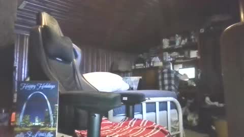 Snapshot of booshy chatting on May 27, 9:50 am Booshwa online show from May 27, 9:50 am