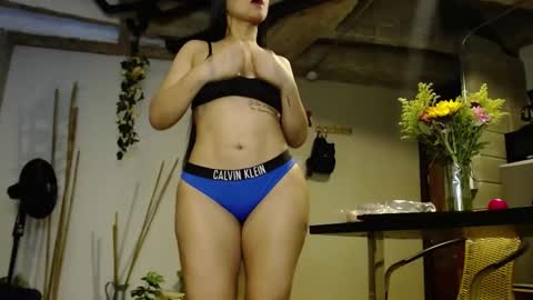 Snapshot of booty_bomb69 chatting on October 3, 9:45 pm MARIANA online show from October 3, 9:45 pm