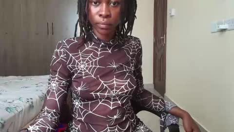 Snapshot of booty_queen001 chatting on February 17, 7:26 am Heather online show from February 17, 7:26 am