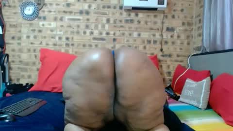 bootytwerkxxx online show from May 3, 6:19 am
