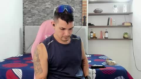 booyhott_ online show from March 11, 7:31 pm