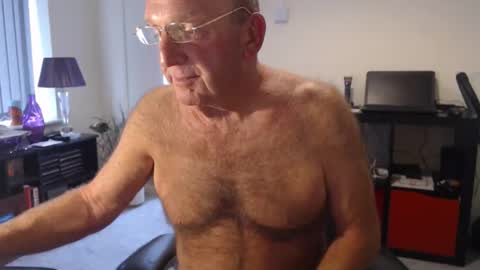 Snapshot of boppy21 chatting on May 5, 2:03 pm Boppy21 online show from May 5, 2:03 pm