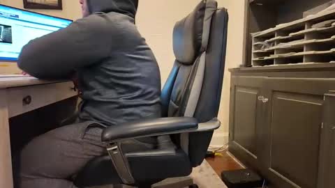 Snapshot of boredhorndog chatting on February 23, 3:09 pm Boredhorndog online show from February 23, 3:09 pm