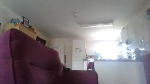 Snapshot of boredlul chatting on March 1, 10:39 am boredlul online show from March 1, 10:39 am