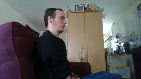 Snapshot of boredlul chatting on June 6, 2:44 pm boredlul online show from June 6, 2:44 pm