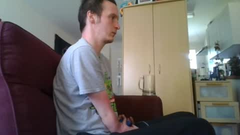 Snapshot of boredlul chatting on June 18, 11:58 am boredlul online show from June 18, 11:58 am