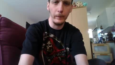 Snapshot of boredlul chatting on July 15, 9:36 am boredlul online show from July 15, 9:36 am
