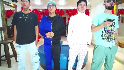 THOMAS AND DAMIAND online show from January 22, 4:13 am