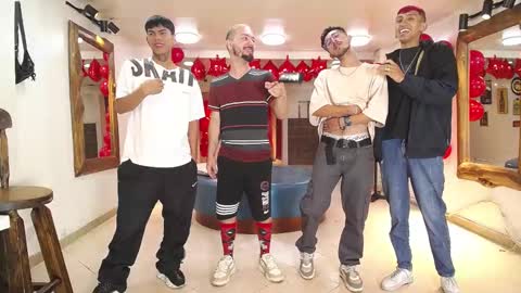 THOMAS AND DAMIAND online show from February 14, 4:04 am