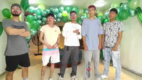 THOMAS AND DAMIAND online show from February 28, 5:48 am