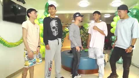 THOMAS AND DAMIAND online show from March 11, 5:05 am