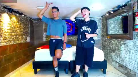 THOMAS AND DAMIAND online show from September 13, 4:18 pm