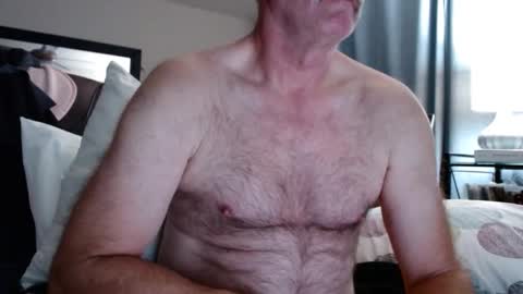 Snapshot of bose36 chatting on December 4, 2:53 am bose36 online show from December 4, 2:53 am