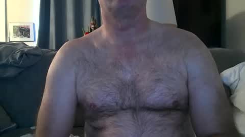 Snapshot of bose36 chatting on November 22, 5:45 pm bose36 online show from November 22, 5:45 pm