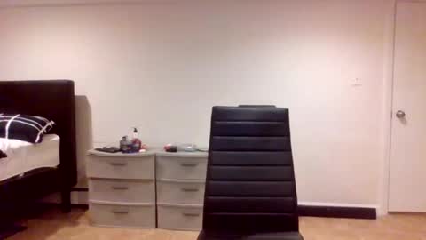 The Italian Boss  online show from November 16, 11:05 am