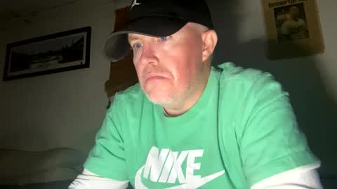 bostonirish45 online show from May 9, 5:12 am