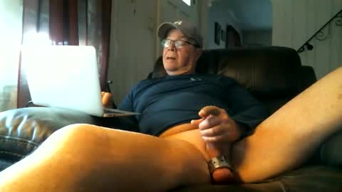 Jackie online show from April 27, 11:52 am