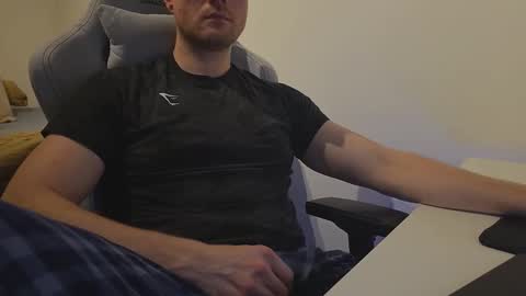 bottomtsinner online show from March 3, 8:59 pm