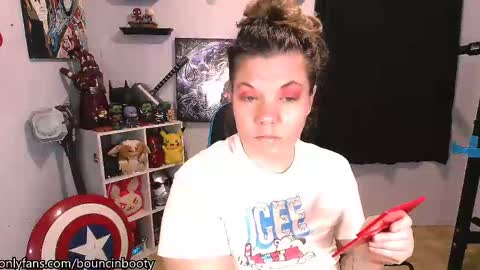 Snapshot of bouncinbooty chatting on March 9, 5:33 am Pumpkin Butt online show from March 9, 5:33 am