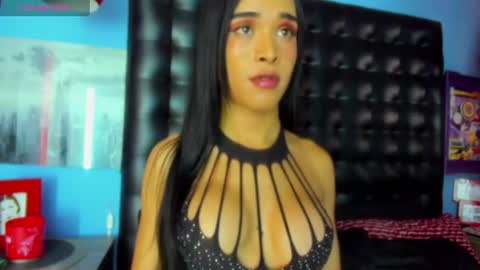 Snapshot of bouncing_bunnyxxx69 chatting on June 14, 2:24 am bouncing_bunnyxxx69 online show from June 14, 2:24 am
