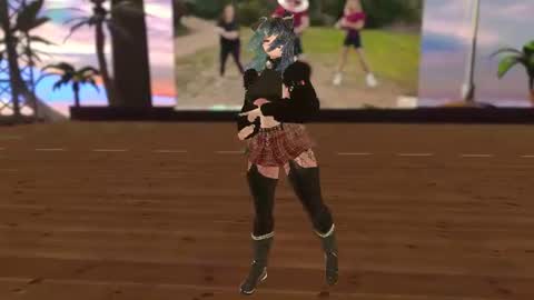 Snapshot of bowsette_ chatting on July 17, 5:40 pm Camila online show from July 17, 5:40 pm