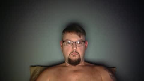 Snapshot of bowtieguy84 chatting on December 18, 3:01 am bowtieguy84 online show from December 18, 3:01 am