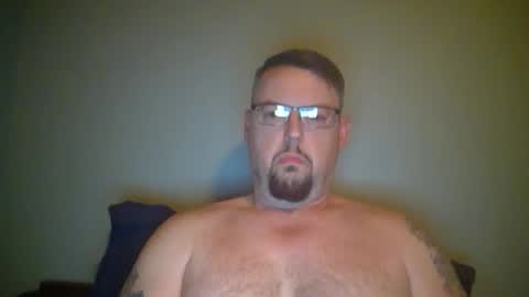 bowtieguy84 online show from May 3, 3:12 am