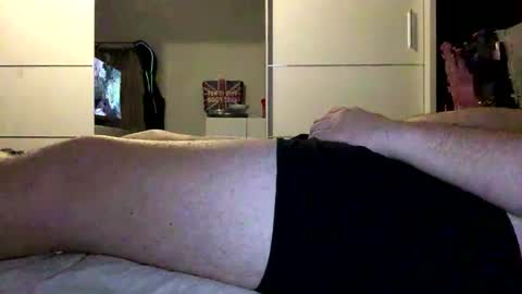 Snapshot of boxerbro123 chatting on February 2, 1:04 am boxerbro123 online show from February 2, 1:04 am