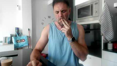 Snapshot of boxing___spf chatting on June 16, 12:52 pm boxing___spf online show from June 16, 12:52 pm