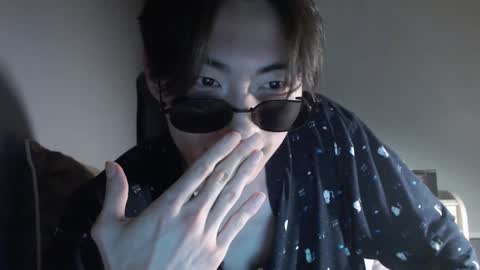 boxman556990 online show from January 18, 7:37 pm