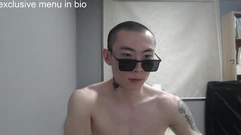Snapshot of boxman556990 chatting on June 4, 4:51 am boxman556990 online show from June 4, 4:51 am
