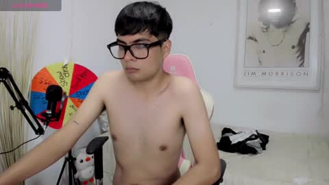 Aaron online show from December 27, 7:24 pm