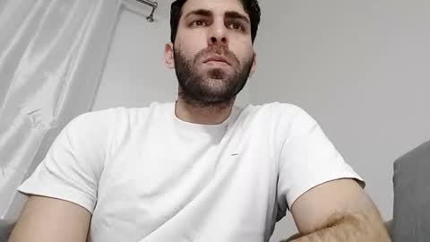 Snapshot of boy_aroundtheworld chatting on April 4, 5:43 pm Dan online show from April 4, 5:43 pm