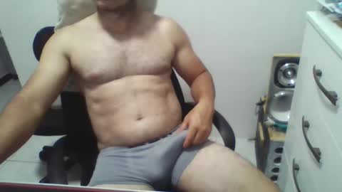 Snapshot of boy_fitbrutal chatting on February 5, 1:43 am boy_fitbrutal online show from February 5, 1:43 am