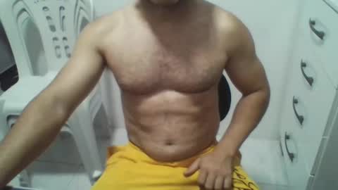Snapshot of boy_fitbrutal chatting on May 18, 10:59 pm boy_fitbrutal online show from May 18, 10:59 pm