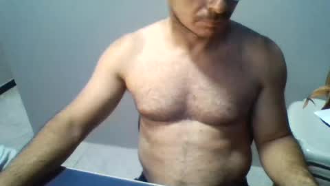 Snapshot of boy_fitbrutal chatting on June 28, 11:33 pm boy_fitbrutal online show from June 28, 11:33 pm