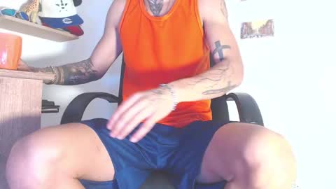 Snapshot of boy_master5 chatting on February 10, 11:04 am boy_master5 online show from February 10, 11:04 am