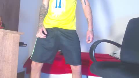 Snapshot of boy_master5 chatting on March 8, 9:06 am boy_master5 online show from March 8, 9:06 am