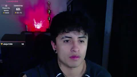 boy_nauthy online show from December 16, 7:35 am