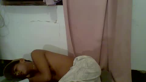 boyax16 online show from December 9, 9:06 am