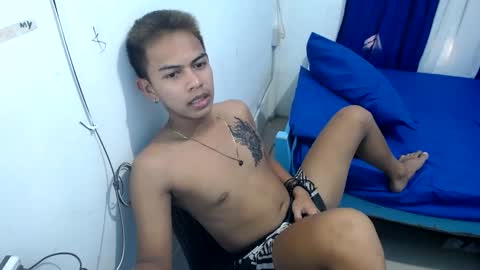 boyax16 online show from January 6, 6:14 am