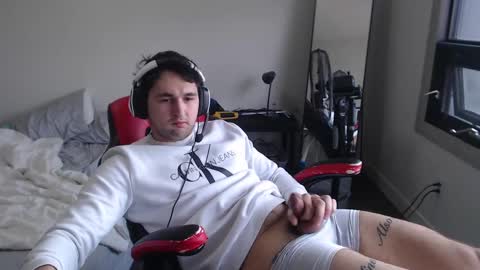 Snapshot of boybigcocks chatting on March 12, 6:00 pm For business or to fuck me contact me boybigcocks Follow my OF online show from March 12, 6:00 pm