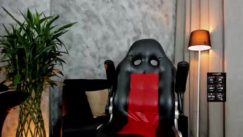 boyc02_ online show from February 27, 12:54 am