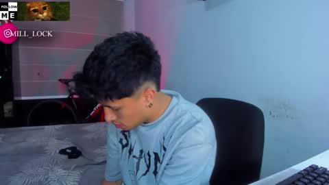 miguel  online show from December 17, 2:33 am